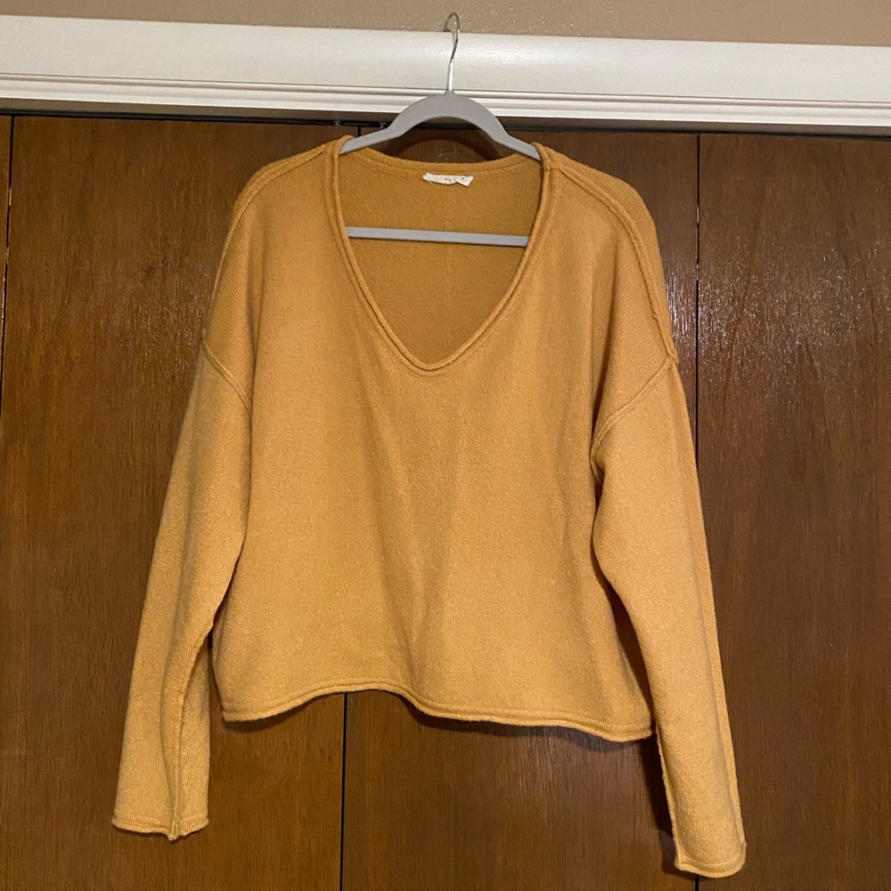 ILLA ILLA Mustard Yellow Crew Neck Sweater